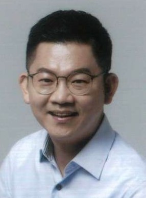 黃心華