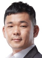 曾威