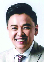 洪健益